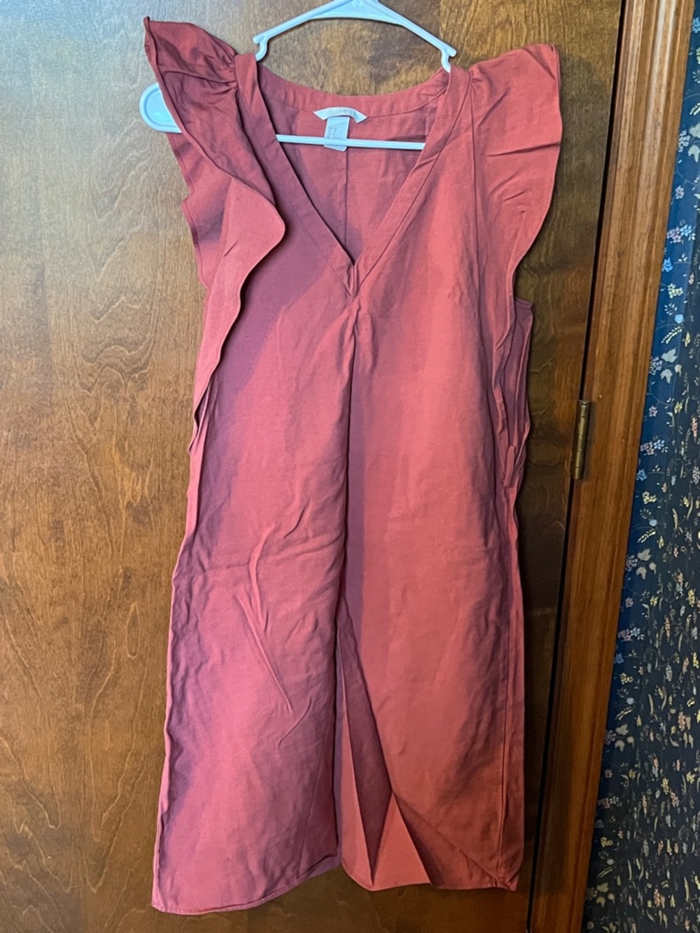 H&M Ruffle Sleeve V-Neck Dress in Rose Sz 6